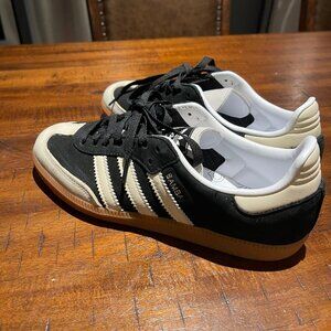 adidas Originals Samba OG Black and Cream Size 8.5M Womens